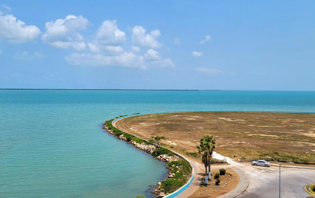 Golden Bay Belize Hotel Belize City Dış mekan fotoğraf